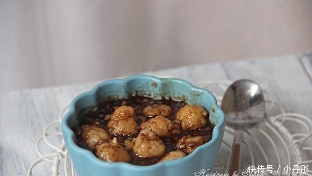 它被称为“穷人的阿胶”,6元一碗,每周吃3次,补血益气脸红润!