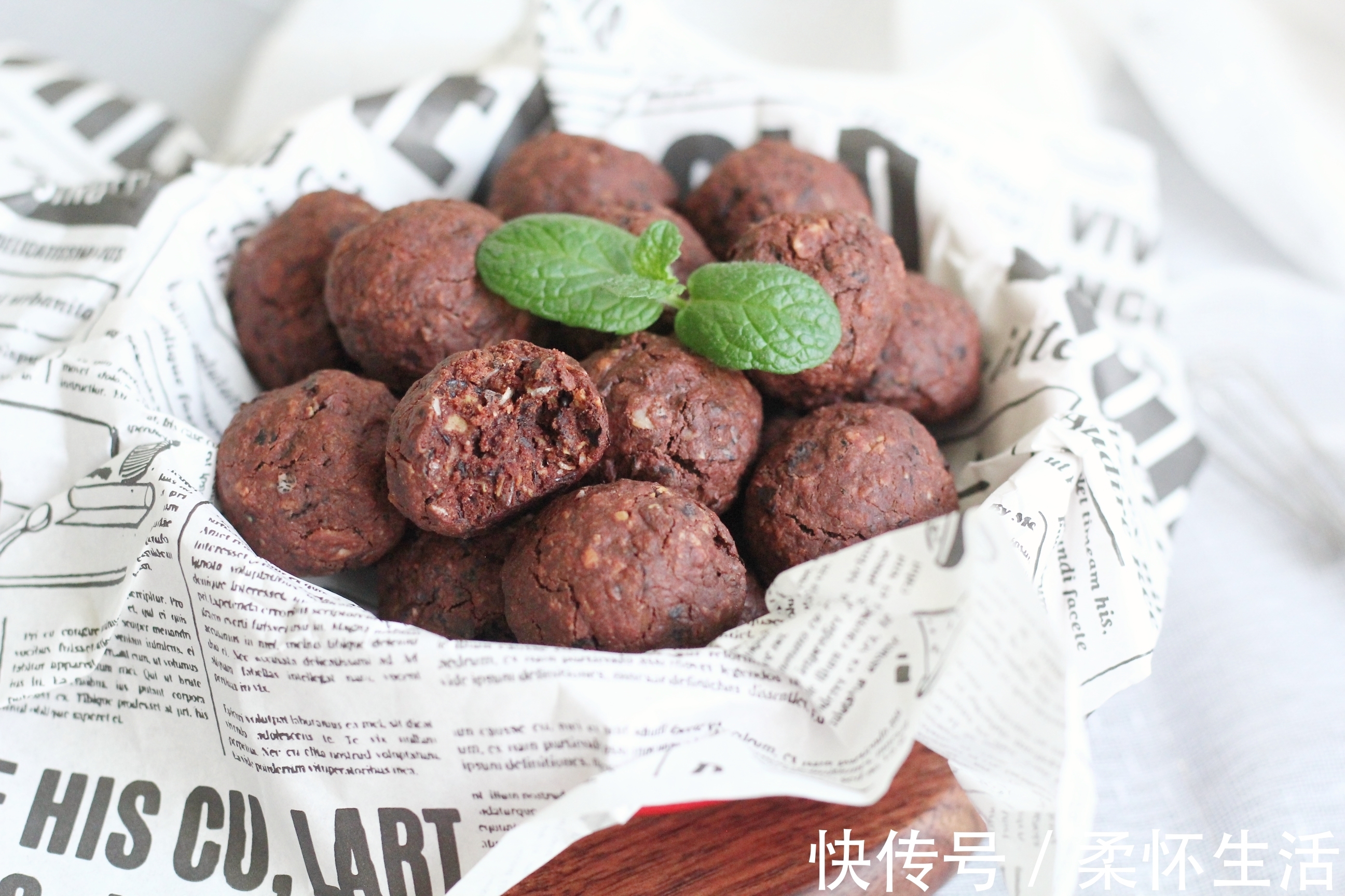 烤制|巧克力燕麦片能量球,解馋小零食,美味好吃