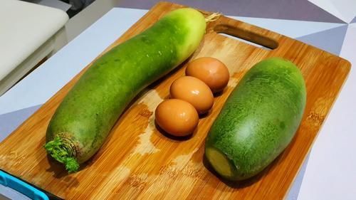 丸子外酥|不管炸什么丸子,牢记“3要点”,丸子外酥里嫩,凉了也不硬,特香!