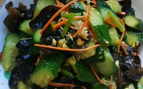 想长寿要会吃，3种食物不错过，排毒养颜，好吃又不贵！