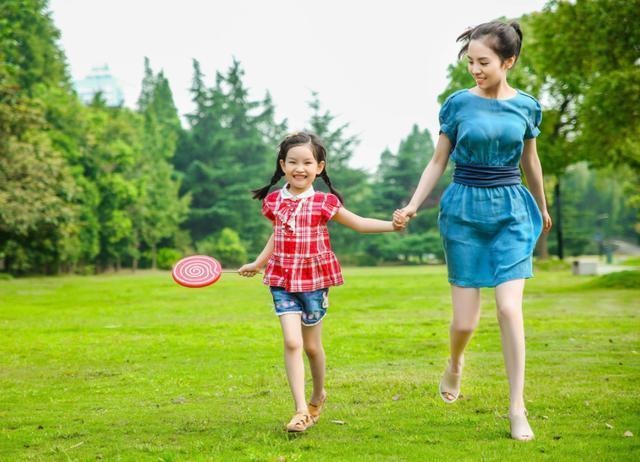 女教师|“世界那么大,我想去看看”因辞职信走红的女教师,终于面对现实