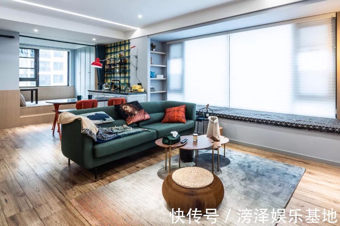 阳台|如果你家客厅是带飘窗的户型,就偷着乐吧,比阳台还漂亮实用!