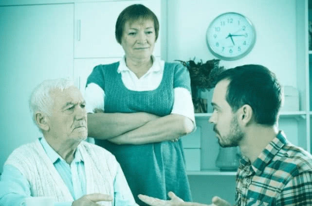 现实|没有女儿的父母,晚年是什么处境网友的回答很现实!