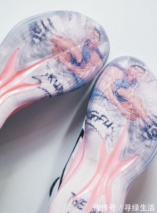 tpu 361°禅戈虎鲸篮球鞋之泡泡糖配色,国产良心球鞋。