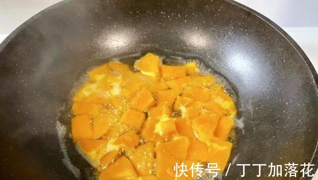 香嫩浓香的肥牛金针菇,秋冬的绝佳美味!色香味俱全,赶紧学起来!