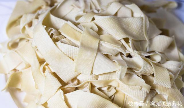 饭菜|立冬以后,这食材常给家人吃,和青芹蒜苗简单一炒,下饭菜妥妥的