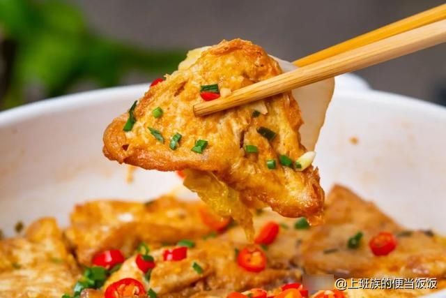 白菜别只炒着吃，教你新做法，营养又热乎