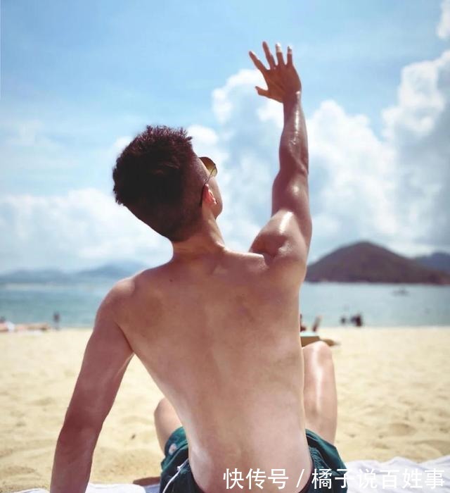 帅哥|谁不爱这样的公狗腰帅哥！