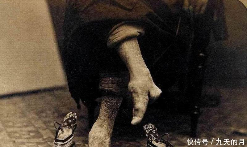 清朝|清朝老照片第二张清朝格格好漂亮,最后一张是英俊的光绪皇帝!