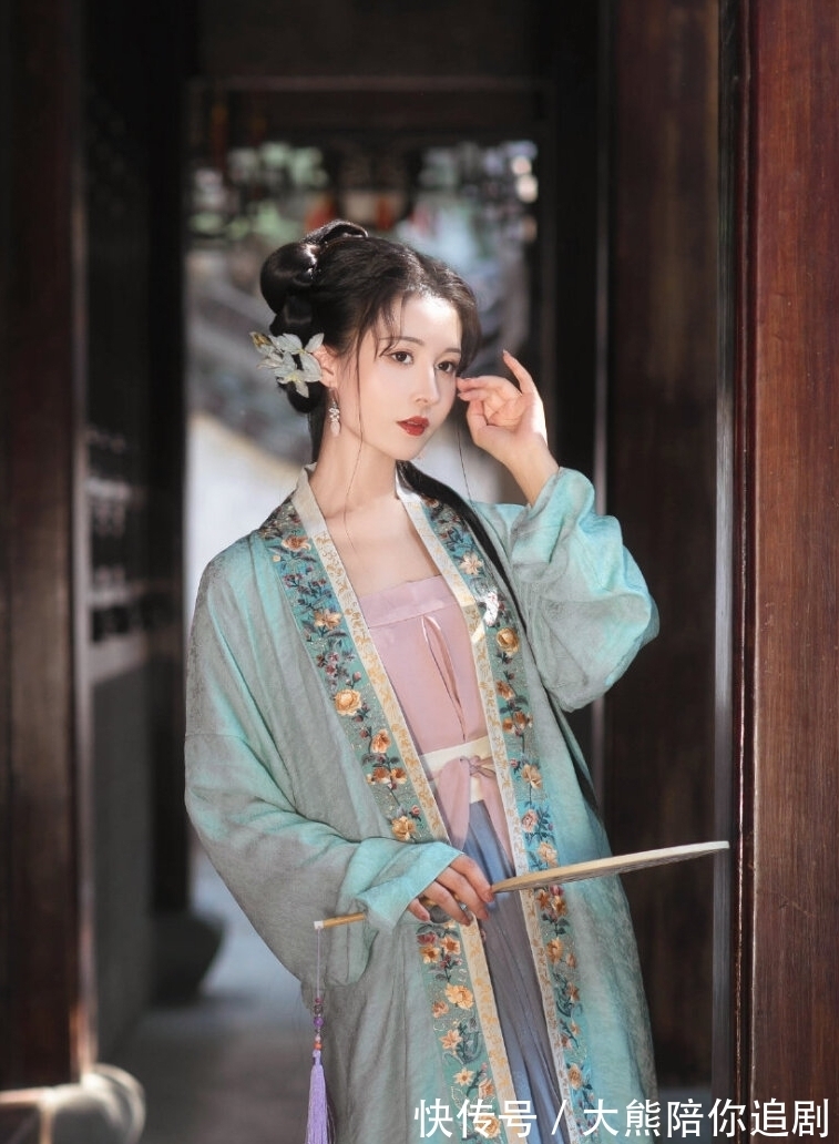 秦婉如|三本完结古言推荐!一杯御酒,她再次醒来,要运筹帷幄,振兴家族