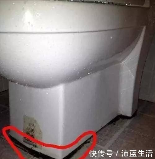 杀菌|玻璃胶用久会“变黑”保洁阿姨的“小妙招”，立马洁净还杀菌