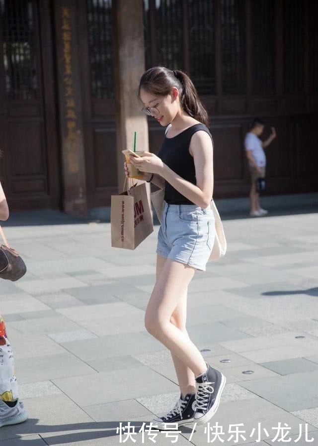 搭配|青春靓丽的短装搭配，舒适又清新尽显你的美，看起来更加的年轻