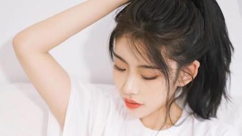 加速皮肤衰老的3种习惯，若你也有，及时改，或可延缓，皱纹少