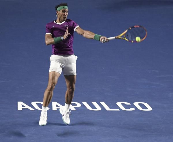 新华社记者|墨西哥网球公开赛：纳达尔淘汰梅德韦杰夫 晋级决赛