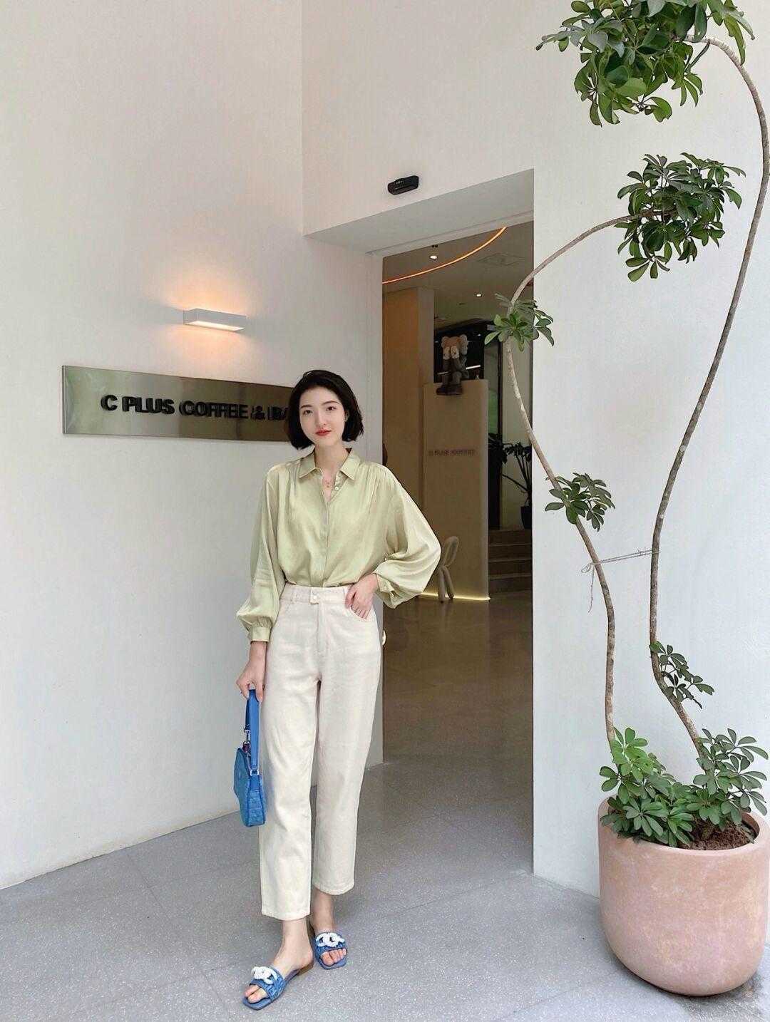 碎花裙|清新减龄的初秋穿搭,懂得配色气质更高级,这三种配色显白又抢眼