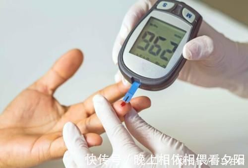 血液循环|医生直言:糖尿病来临,腿脚会出现3种“异常”,再不控糖就晚了