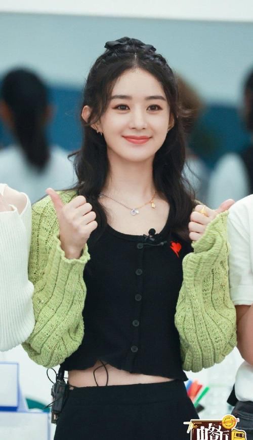 赵丽颖|赵丽颖二上中餐厅，粉丝为什么带头不乐意？