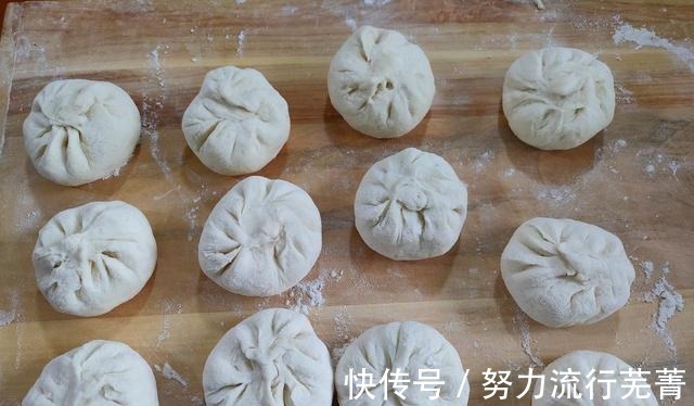 软乎乎|烙糖饼总做不好试试这方法,软乎乎,捏一下还回弹,一次就成功!