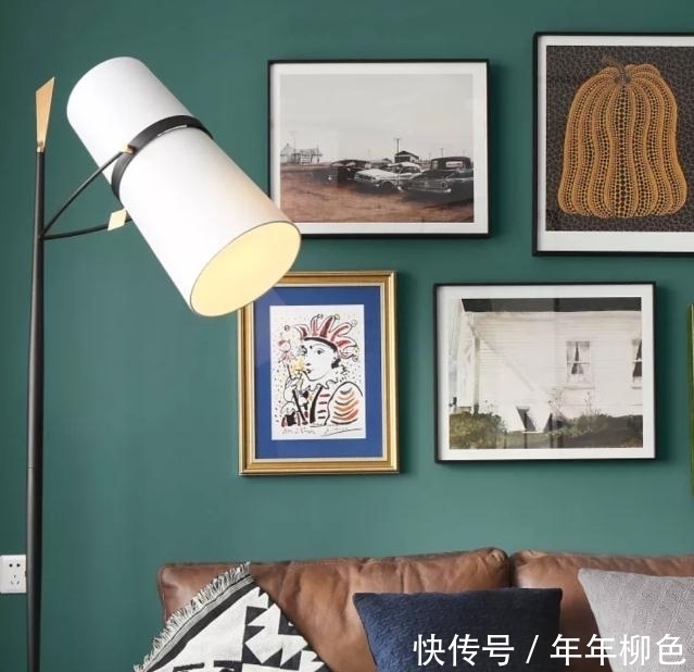 全屋|小户型别再瞎装！如今流行“不买”餐桌，隔墙改玻璃隔断，太实用