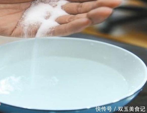 馒头片不要裹着蛋液炸了?教你学会这个小技巧,外酥里软不吸油!