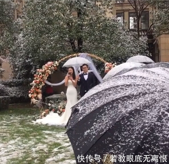现实|奇闻:有一种婚礼叫雪天婚礼,新娘在雪中发抖,现实版的美丽冻人