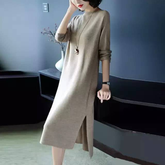 针织连衣裙 新发现一种叫毛衣裙,秋可单穿、冬可内搭,70后女人穿超美嫩