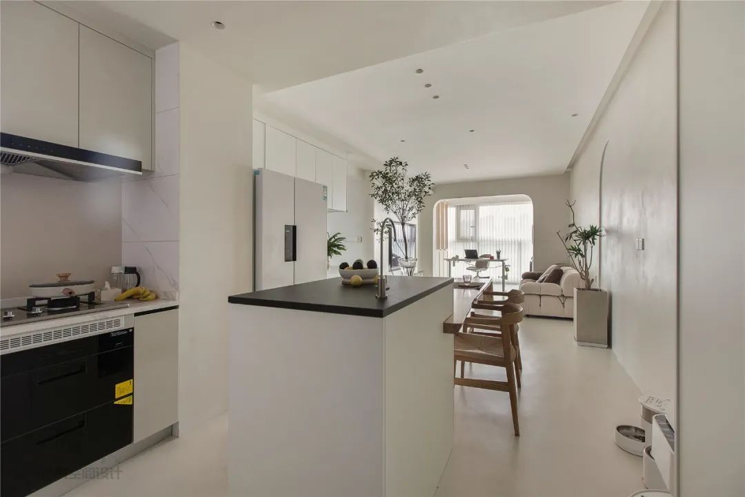 布置|90㎡现代侘寂风,极简的空间,优雅的线条,舒适的软装