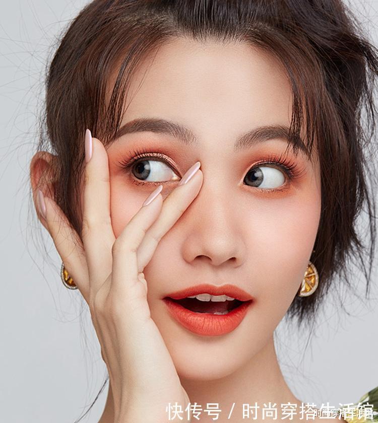 哑光 奶茶色已经不流行了,今年流行这5款口红,任你怎么涂都好看