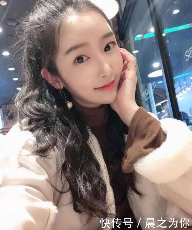 萧亚轩|韩国普拉提女教练,黄金比例身材,全身散发女人魅力