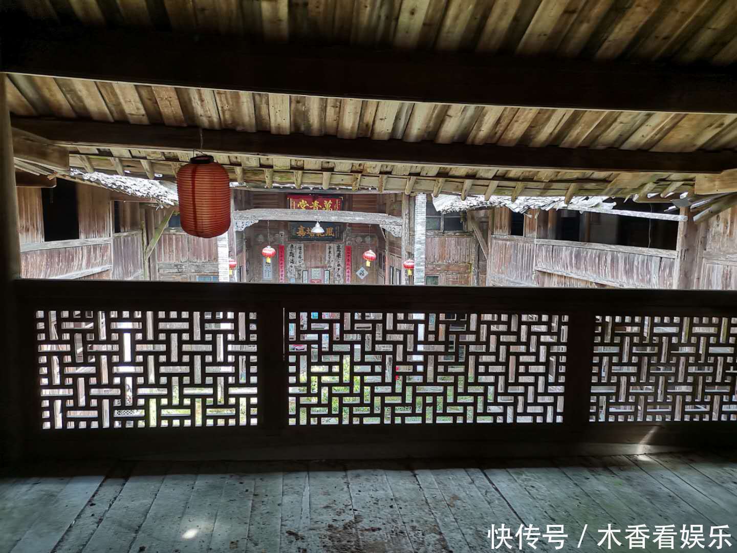 农村|第一次回农村老公家,被他家房子吓到了,这样的房子你们没见过!