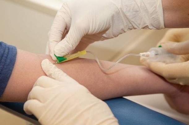 高血脂|37岁男子胸闷,检查确诊高血脂,医生直言:1早餐是升血脂的“元凶”