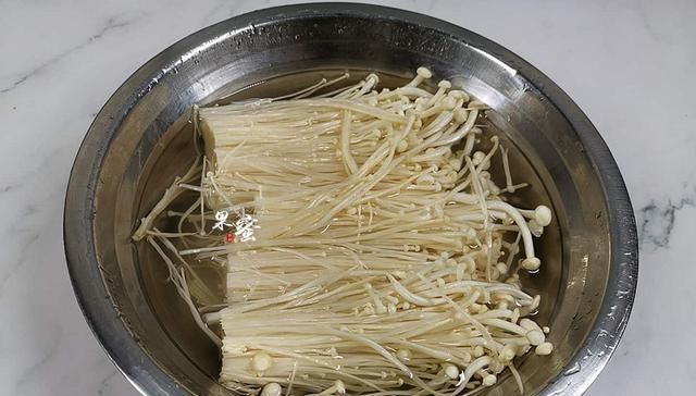 道菜|孩子常点这道菜,鲜美好味道,营养丰富,增强体质,学习有精神