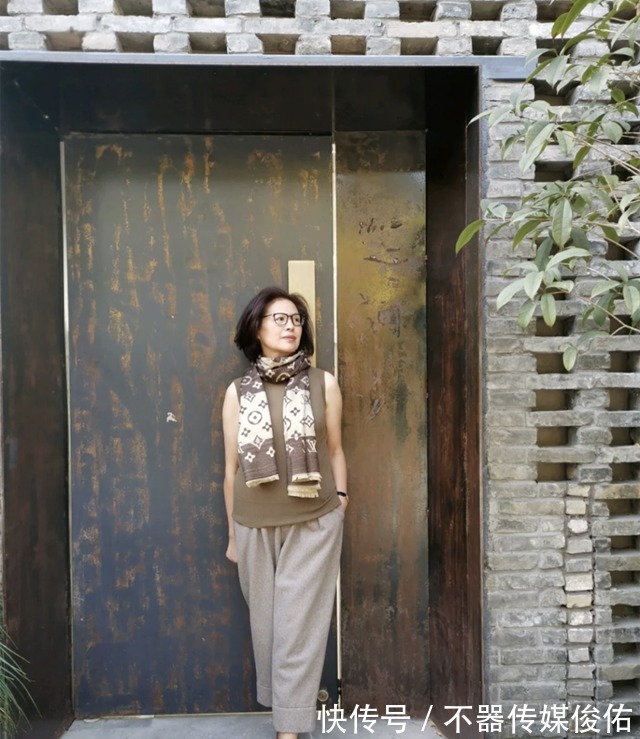 颜色|这群60+上海奶奶凭时尚穿搭火了,穿得时髦又好看,很值得借鉴