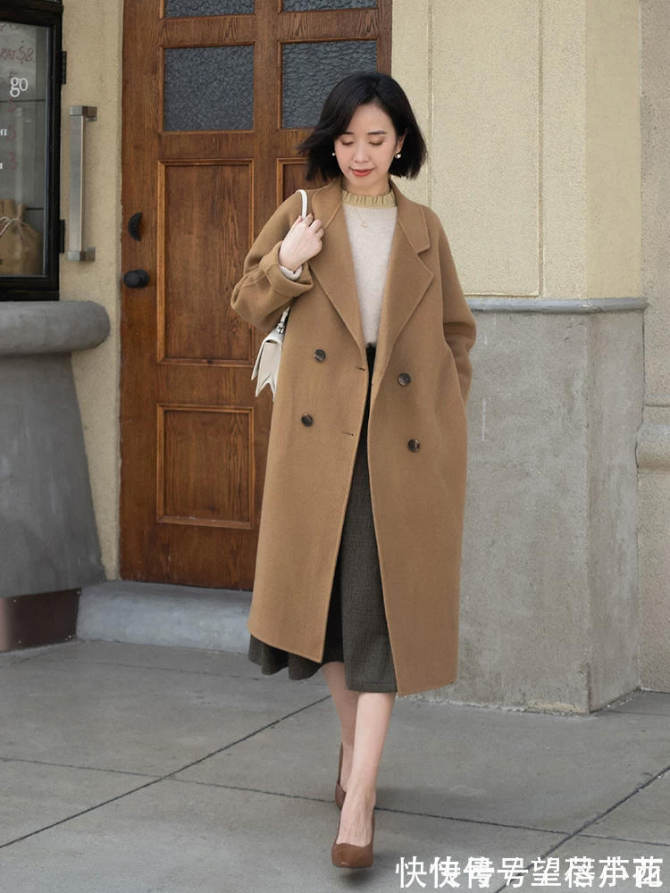 颜色 想要展现高级的女人,初冬选这5个颜色的大衣,不老气、不扮嫩