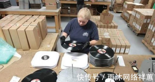 唱片业|实体唱片是如何衰落的？被废弃的