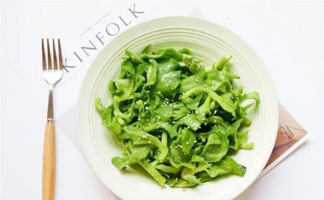 减肥瘦身吃什么送你8道清爽减脂沙拉，边吃边瘦不是梦哦