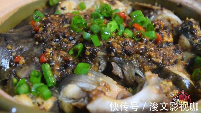 砂锅鲶鱼最好吃的做法,简单美味又下饭,看看你喜欢吃不
