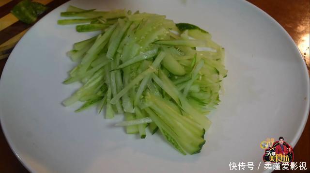 下饭|蒜泥白肉最好吃的做法,简单美味又下饭,看看你喜欢吃不