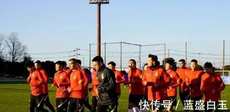 戴伟浚|拒绝三流!最强11人、4个变手、3个爆点!打脸日本,国足必玩命!