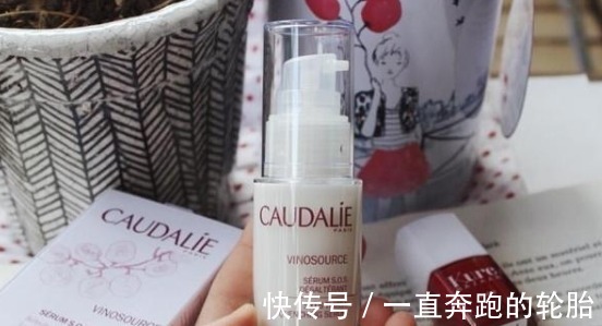 精华 女生到了一定年龄,这些抗老护肤品吃土也要用,显年轻不止一点点!