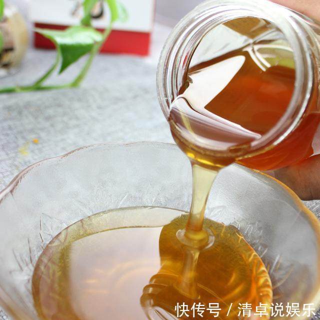 卵巢|女人经期量越来越少常吃这些雌激素食物,助你养好卵巢更年轻