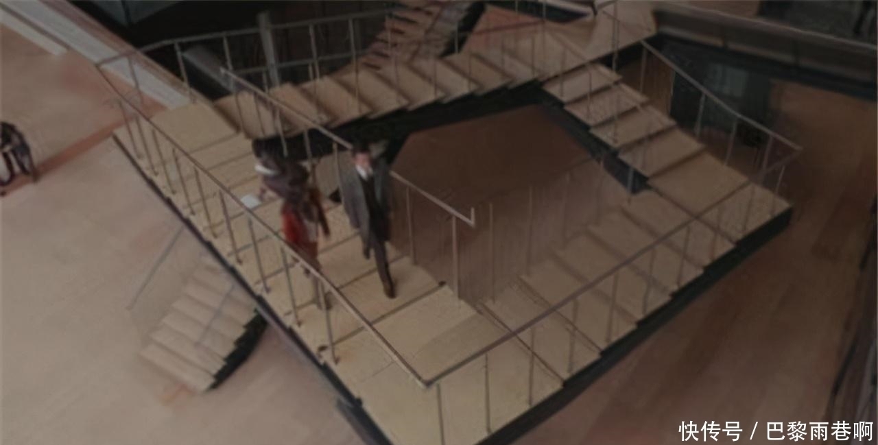 螺丝没工具拧不开?教你一个窍门,不用扳手不用工具,一拧就开