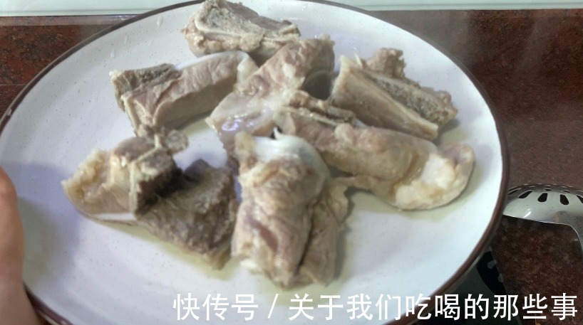 食材|立秋后该喝的养生汤，4种食材煮一煮，健脾养颜降秋燥，平稳度秋