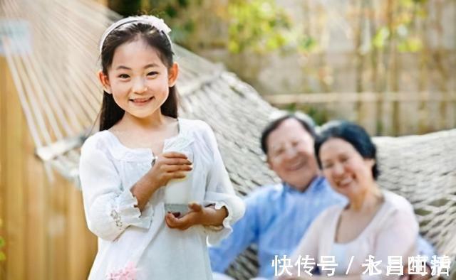 区别|在孩子眼中,姥姥和奶奶有什么区别,听听孩子是怎么回答的