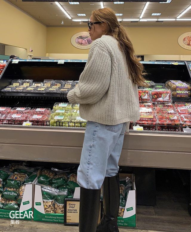 靴子|一秒变时髦的穿搭技巧,裤管扎进靴子的2O1X公式!