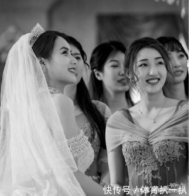 河北女排|恭喜！中国女排又一25岁美女主攻结婚，4大伴娘全是大长腿太美了