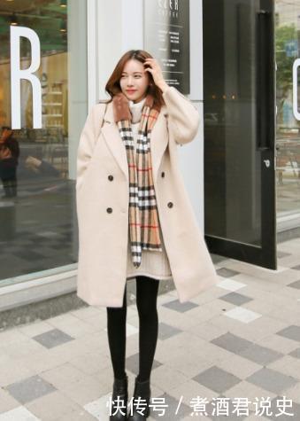 巨增|穿大衣怎样系围巾这样三种搭配方式,让你回头率巨增