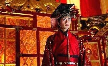 受尽|姐妹共侍一帝,受尽荣宠却先后惨死,妹妹还被制成“骨琵琶”