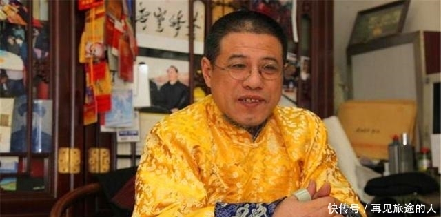 乾隆|大清已亡一百多年,乾隆七世孙穿龙袍祭祖,到底该不该?