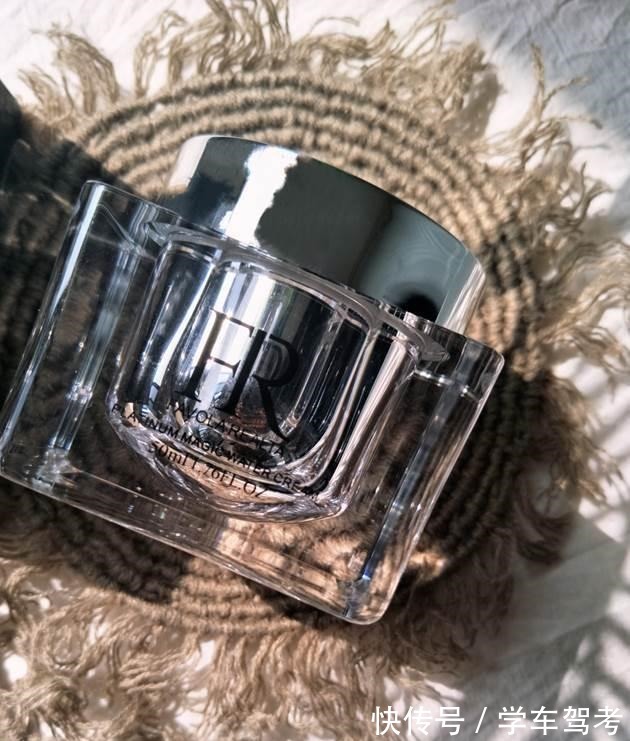 富勒烯 美白紧致抗衰老护肤品排行榜 母亲节送给妈妈开心的礼物!